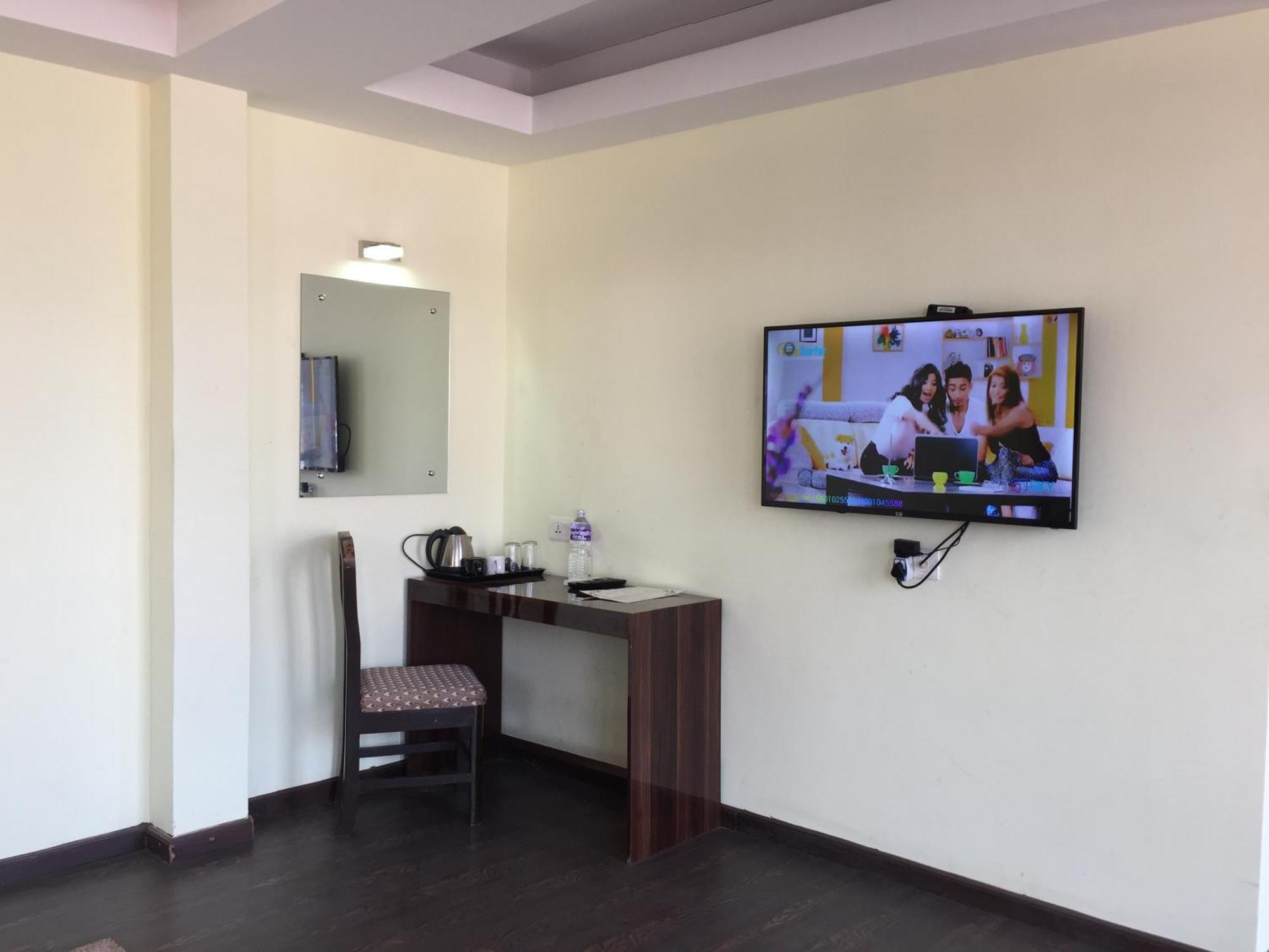 Hotel Serenity Kathmandu Buitenkant foto